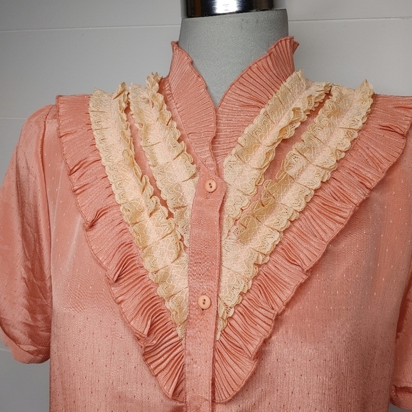 STUNNING Vintage 70's Ruffle Blouse Size M - Picture 3 of 12